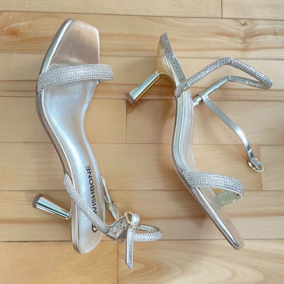 Wishbone Gold Sandal - Picture 1 of 3